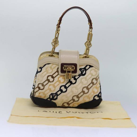 LOUIS VUITTON Monogram Charm Pochette Lover Hand Bag Ivory M95194 LV Auth 86283A - Picture 12 of 16